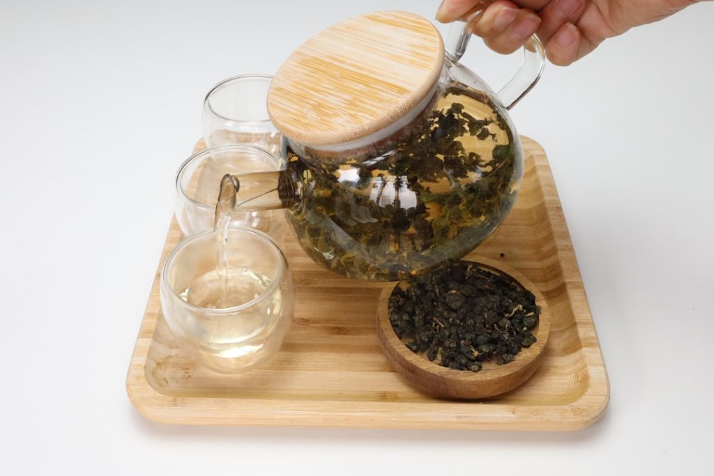Matcha tea cure prevent cancer cells through antioxidant protection illustration